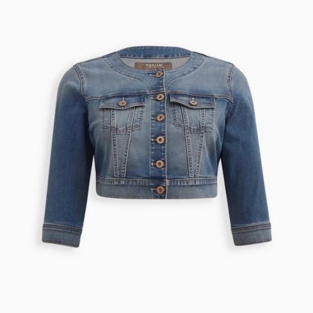 New Torrid cropped denim jacket, size 2 - Picture 1 of 5